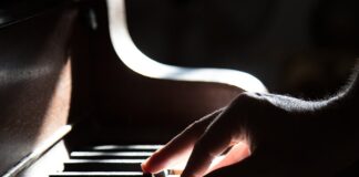 Esa artística manía contemporánea de manipular lo establecido