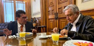 AMLO y Monreal, la disputa por el método