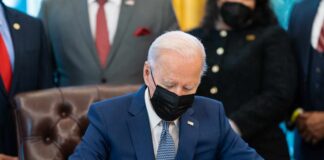 ¡Auxilio! Biden quiere salvar la democracia en toda la galaxia