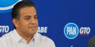 Damián Zepeda se sube al barco de los aspirantes del PAN