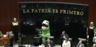 Xóchitl, la decepción y sus Locuras; PRIANRDE la vació